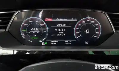 Audi e-tron 2021 0.2 гидро в Москве № 196627, миниатюра 8