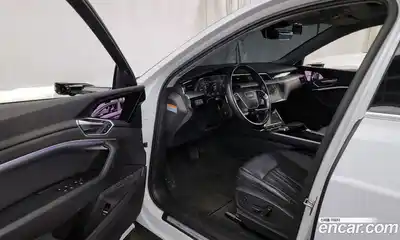 Audi e-tron 2021 0.2 гидро в Москве № 196627, миниатюра 10