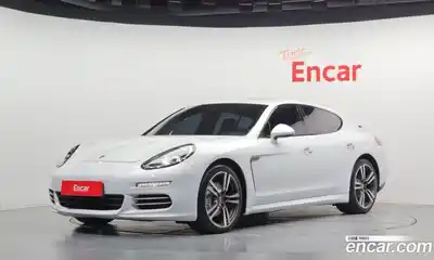 Porsche Panamera, 2016
