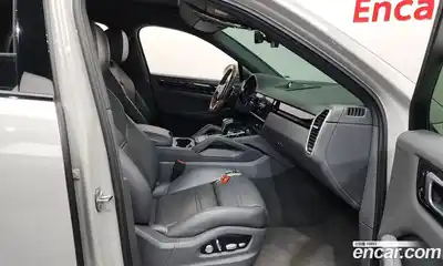 Porsche Cayenne 2020 3.0 гидро в Москве № 197707, миниатюра 11
