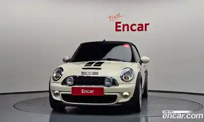 Mini Cooper Convertible 2015 1.6 гидро в Москве № 198346, миниатюра 3
