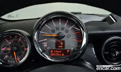Mini Cooper Convertible 2015 1.6 гидро в Москве № 198346, миниатюра 8