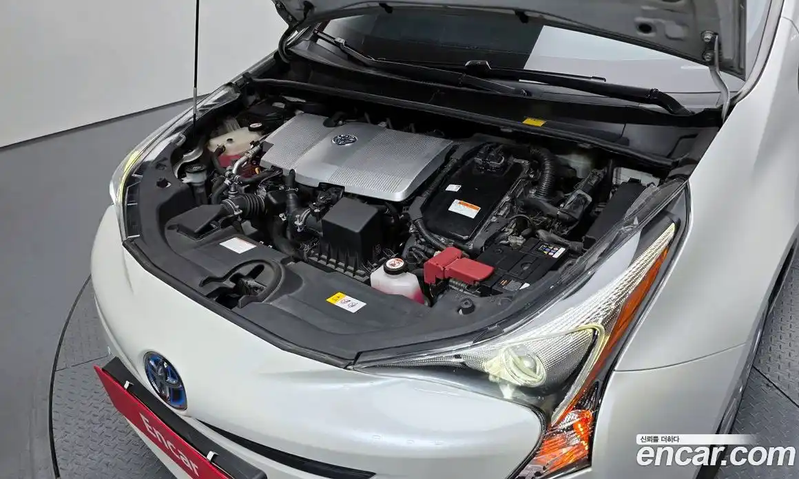Toyota Prius 2016 1.8 гидро в Москве № 199644, фото 6
