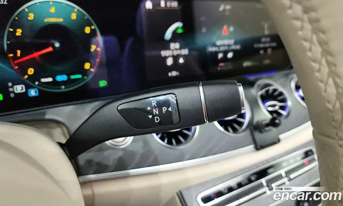 Mercedes-Benz E-Class 2023 3.0 гидро в Москве № 205849, фото 9