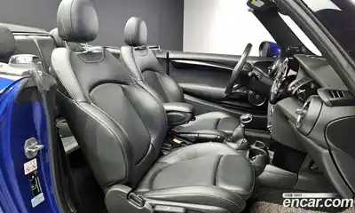 Mini Cooper Convertible 2019 1.5 гидро в Москве № 206388, миниатюра 10