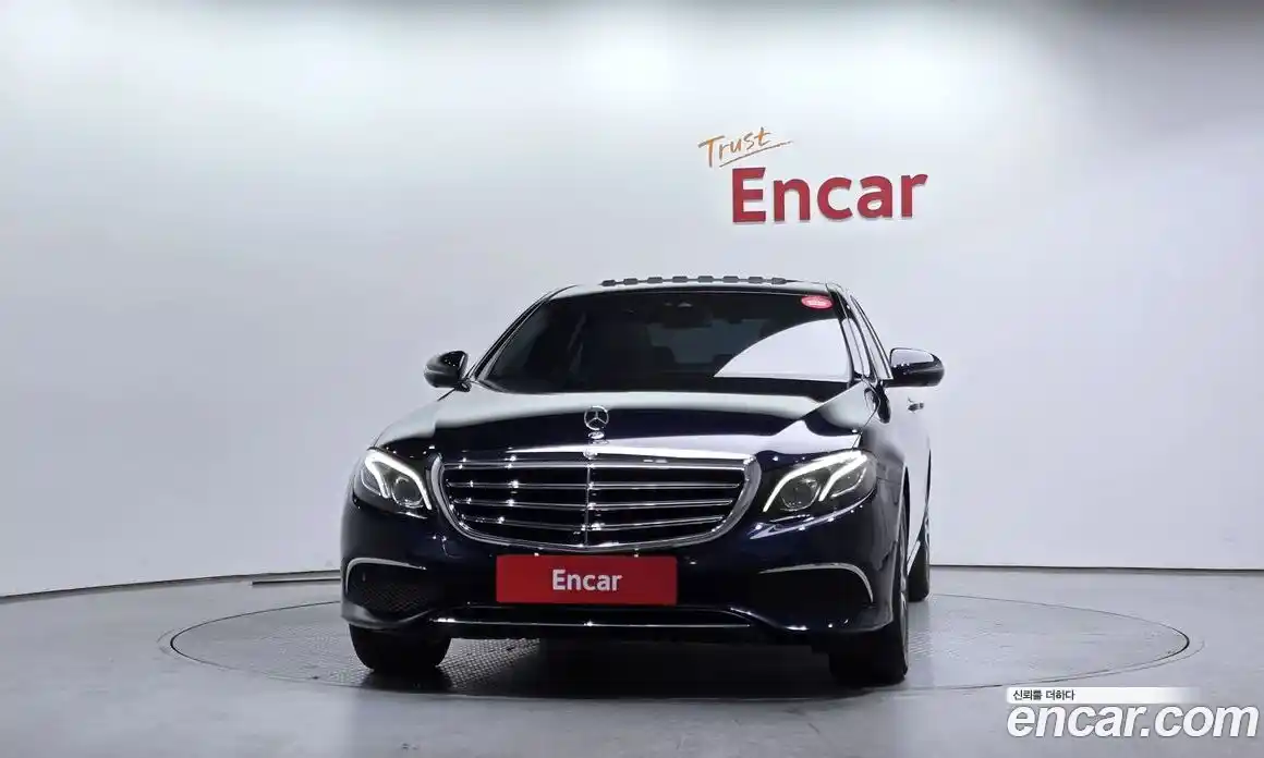 Mercedes-Benz E-Class 2017 2.0 гидро в Москве № 209125, фото 3