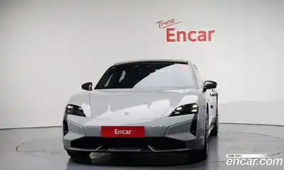 Porsche Taycan 2024 0.1 гидро в Москве № 212970, миниатюра 3