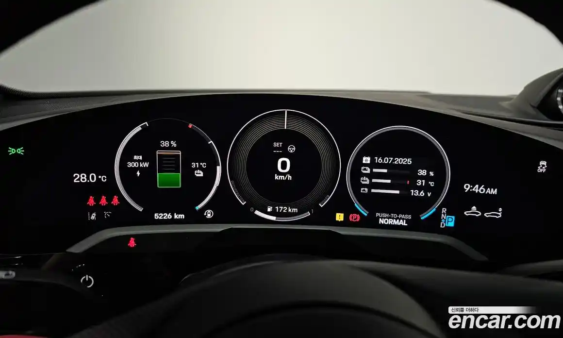 Porsche Taycan 2024 0.1 гидро в Москве № 212970, фото 8