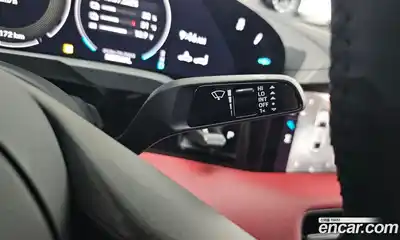 Porsche Taycan 2024 0.1 гидро в Москве № 212970, миниатюра 9
