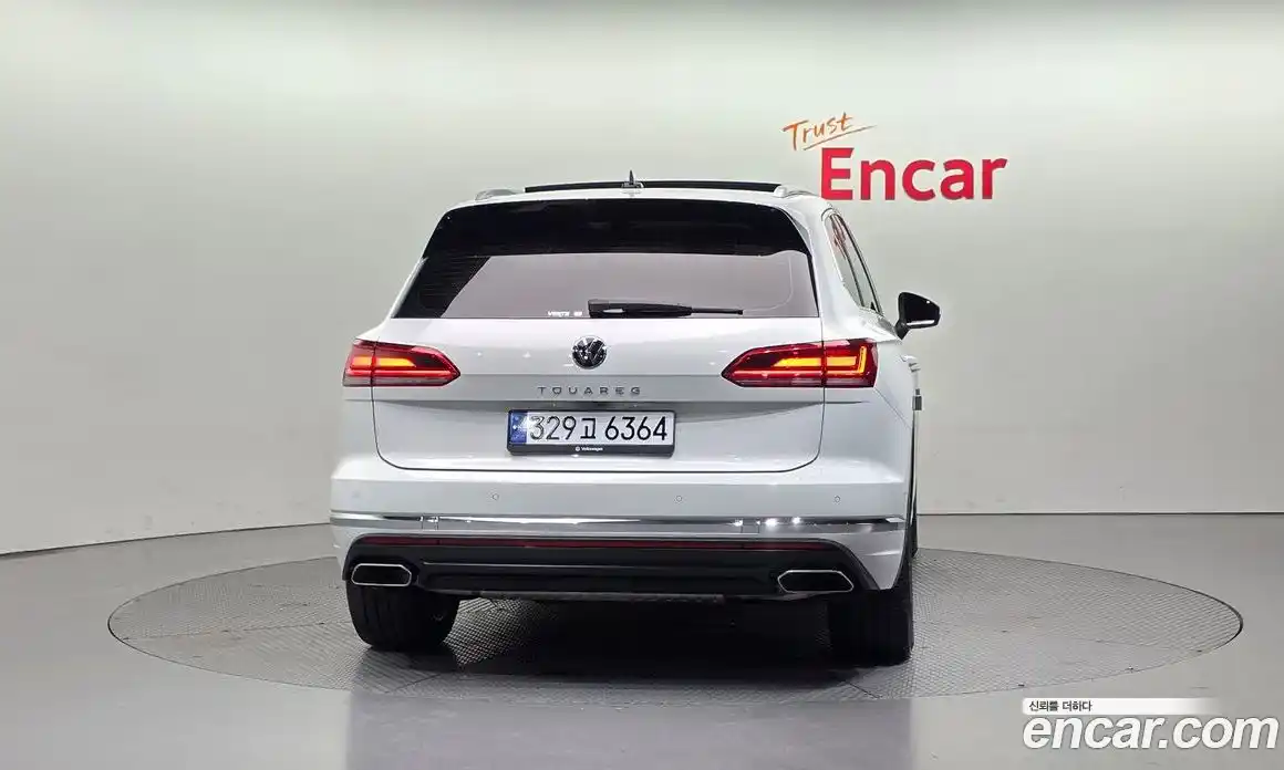 Volkswagen Touareg 2021 3.0 гидро в Москве № 215263, фото 4