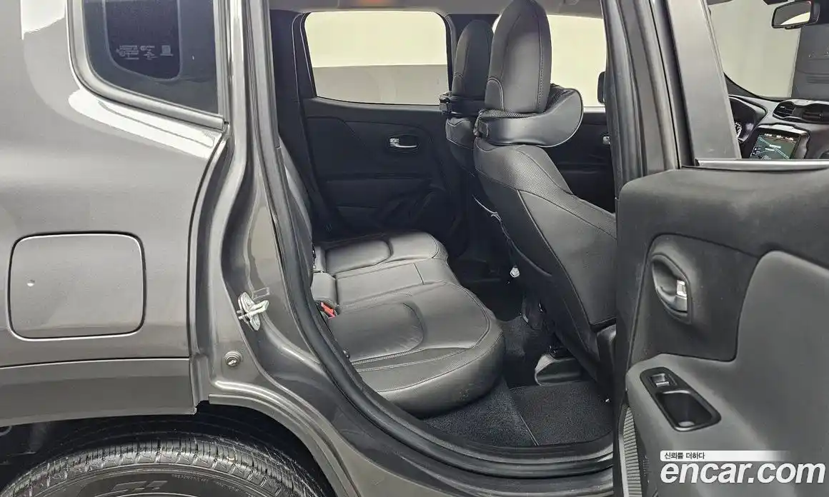 Jeep Renegade 2021 2.4 гидро в Москве № 215406, фото 12
