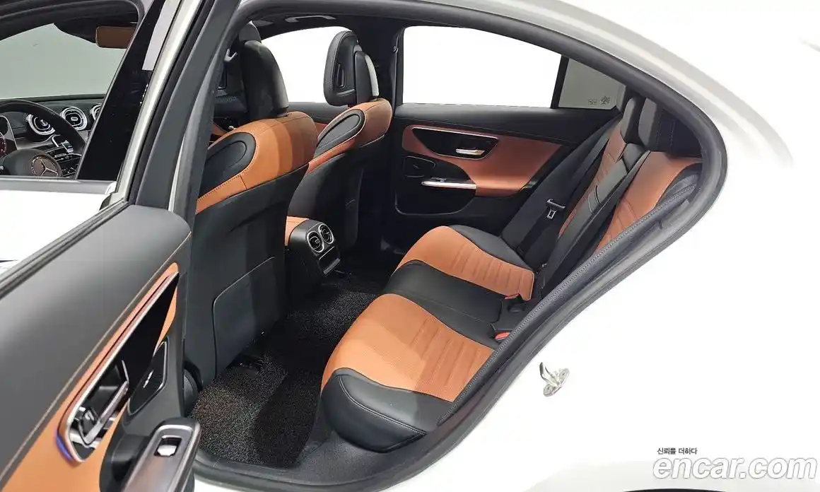 Mercedes-Benz C-Class 2023 2.0 гидро в Москве № 225045, фото 17