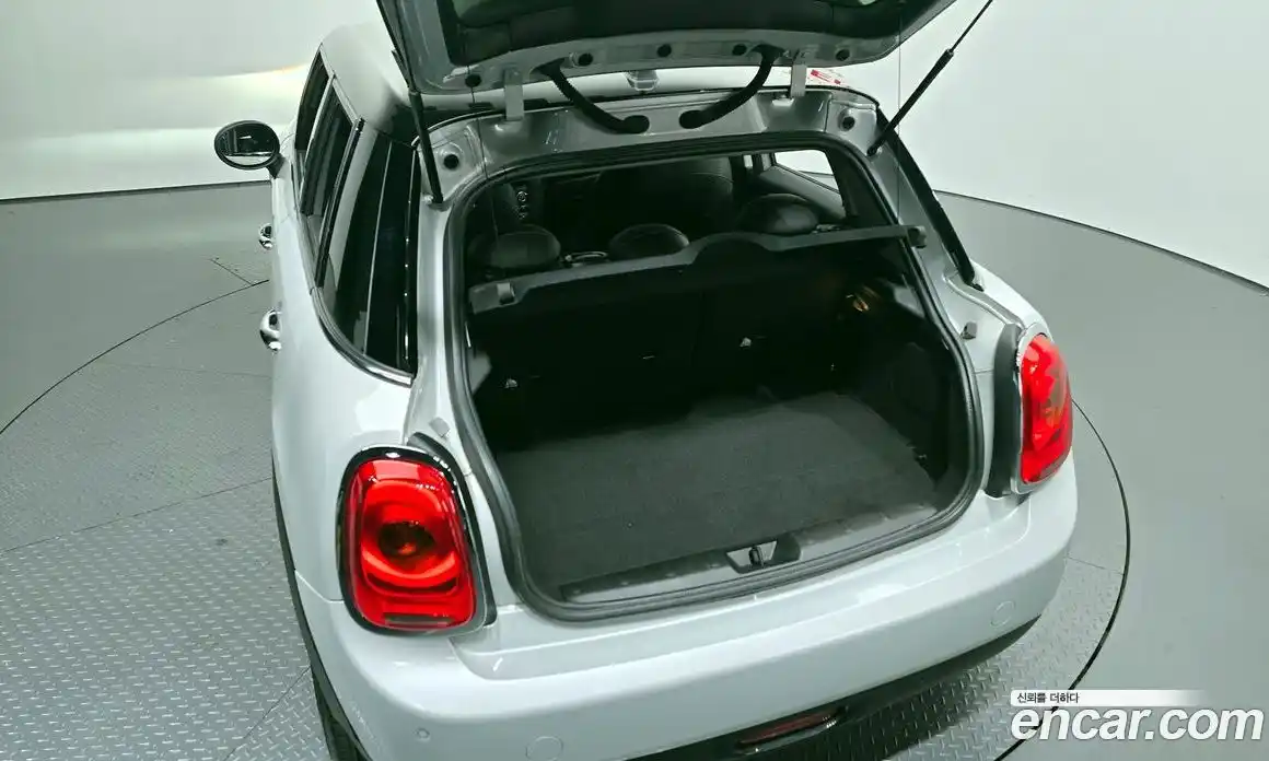 Mini Cooper 2015 1.5 гидро в Москве № 227303, фото 18
