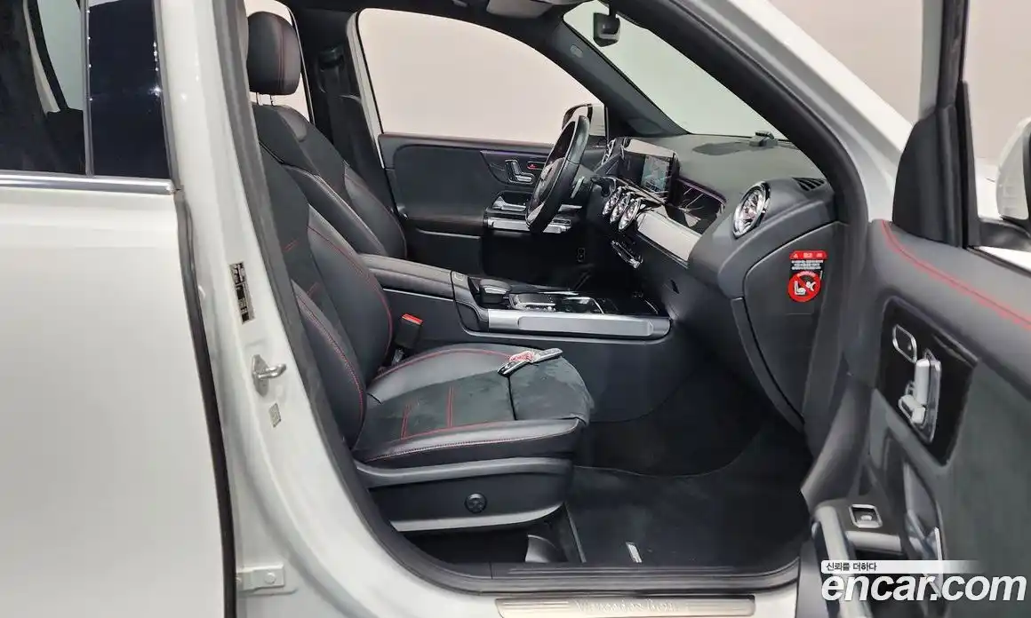 Mercedes-Benz GLB-Class 2021 2.0 гидро в Москве № 229575, фото 11