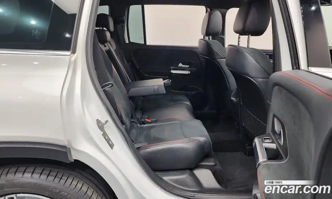 Mercedes-Benz GLB-Class 2021 2.0 гидро в Москве № 229575, фото 12