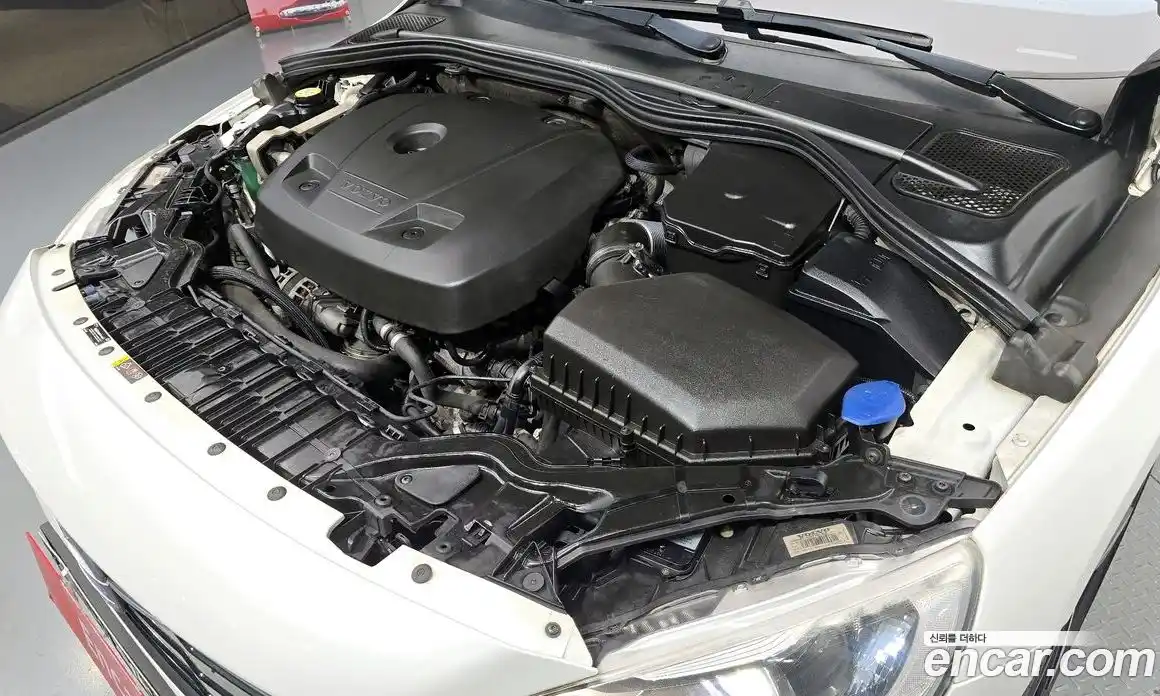 Volvo S60 2015 2.0 гидро в Москве № 230648, фото 6