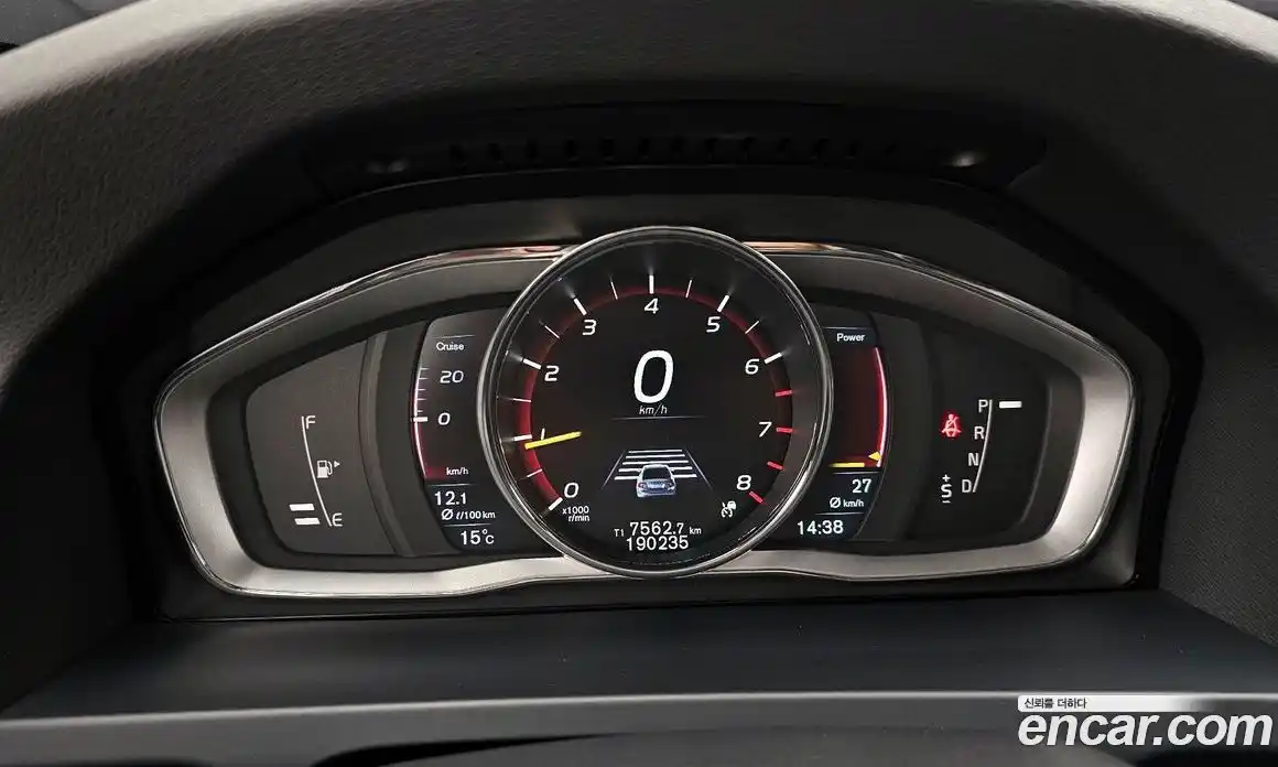 Volvo S60 2015 2.0 гидро в Москве № 230648, фото 8