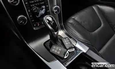 Volvo S60 2015 2.0 гидро в Москве № 230648, миниатюра 9