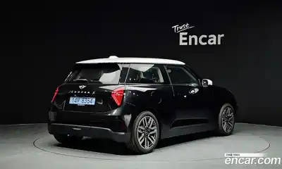 Mini Cooper 2024 0.1 гидро в Москве № 231377, миниатюра 2