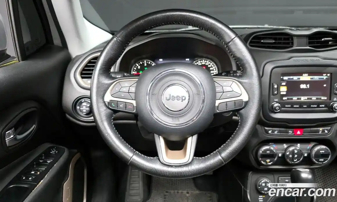 Jeep Renegade 2015 2.0 гидро в Москве № 232553, фото 13
