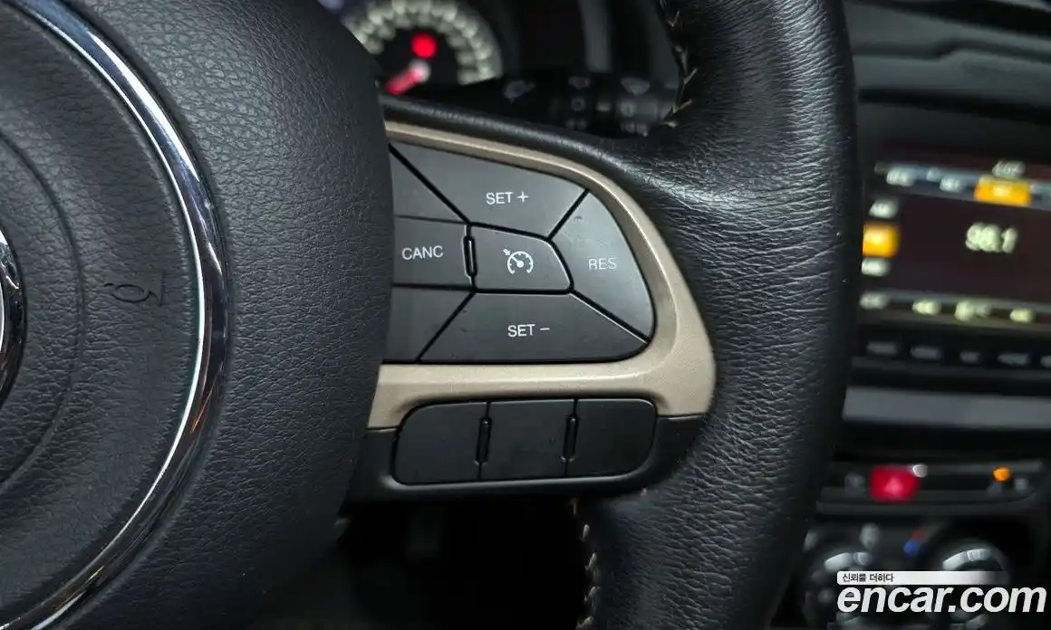Jeep Renegade 2015 2.0 гидро в Москве № 232553, фото 19