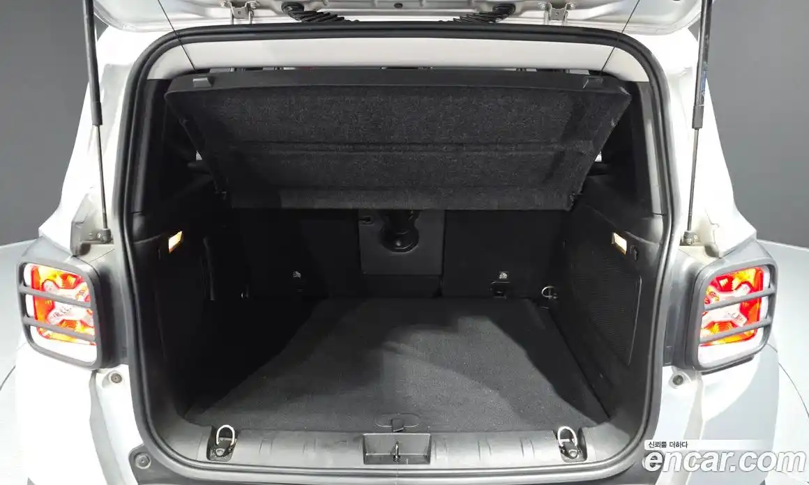 Jeep Renegade 2015 2.0 гидро в Москве № 232553, фото 20