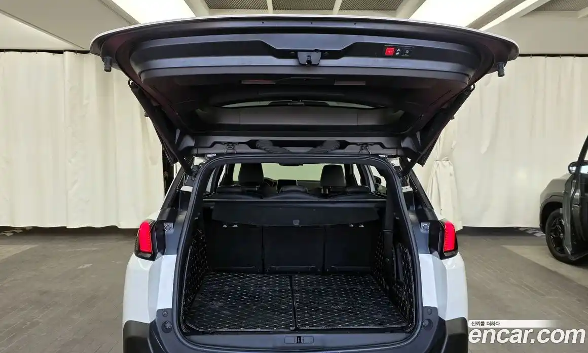 Peugeot 5008 2020 1.5 гидро в Москве № 233987, фото 20