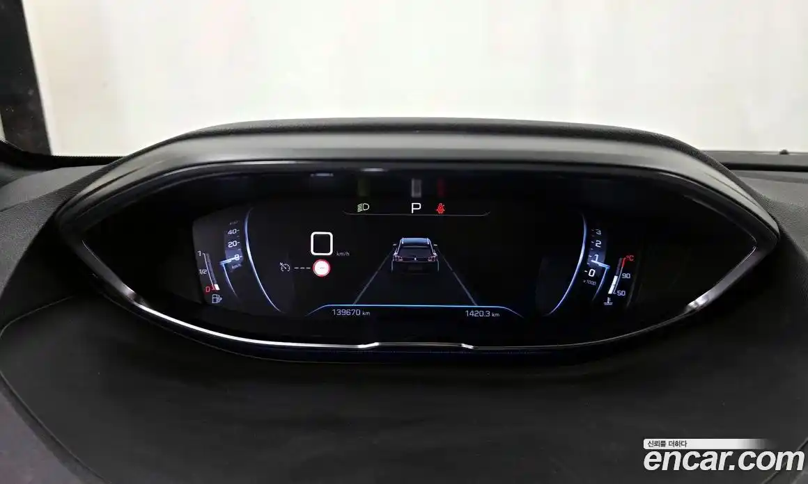 Peugeot 5008 2020 1.5 гидро в Москве № 233987, фото 8