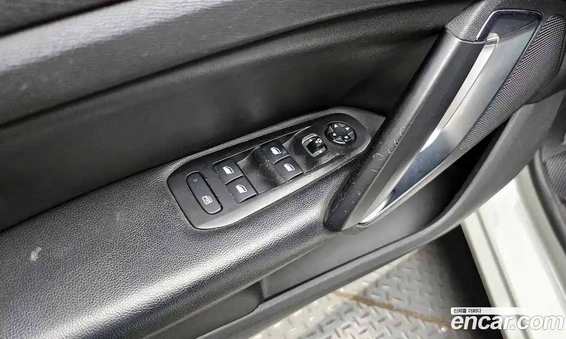 Peugeot 308 2014 2.0 гидро в Москве № 235015, фото 18