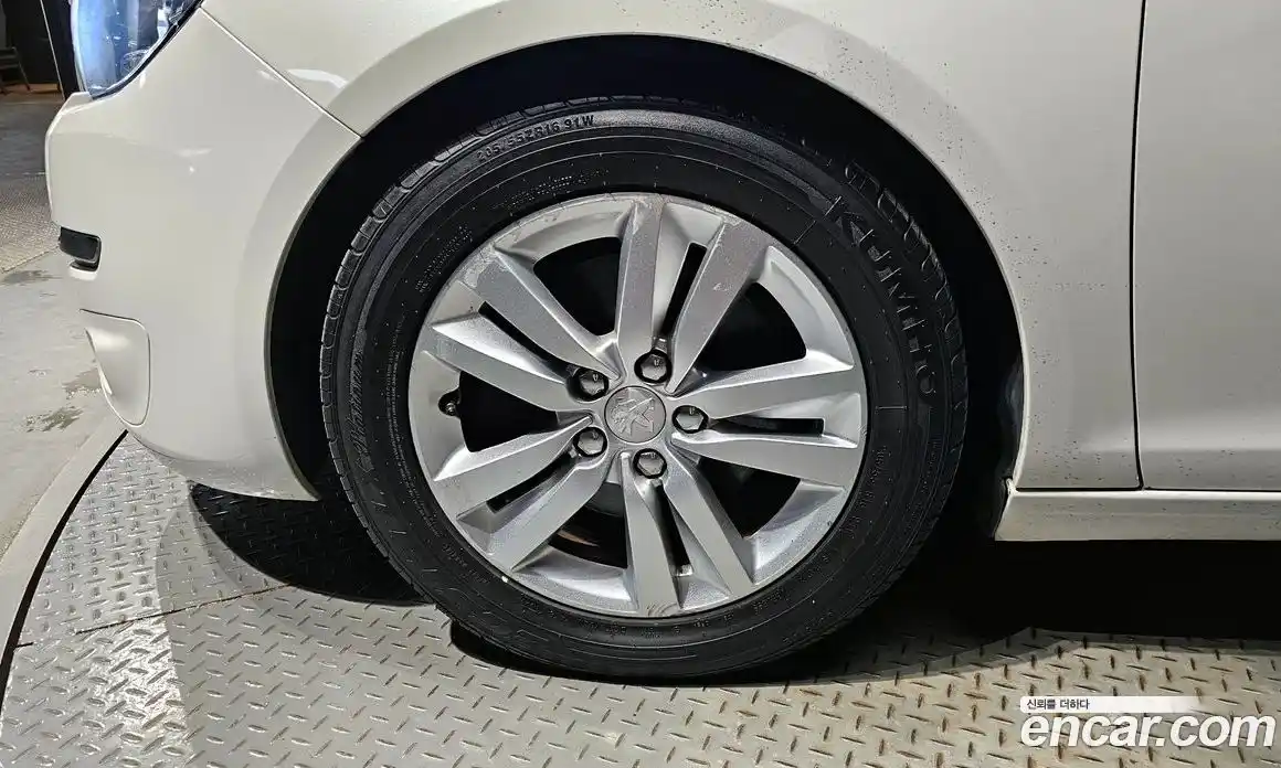 Peugeot 308 2014 2.0 гидро в Москве № 235015, фото 5