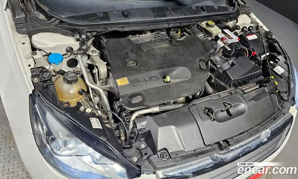 Peugeot 308 2014 2.0 гидро в Москве № 235015, фото 6