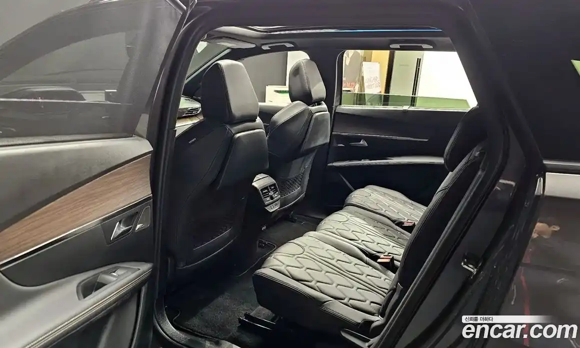 Peugeot 5008 2024 1.2 гидро в Москве № 256218, фото 11