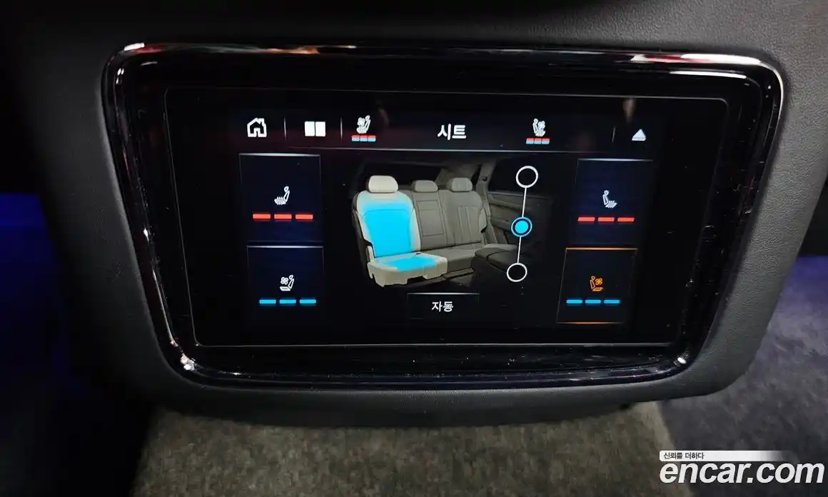 Bentley Bentayga 2023 4.0 гидро в Москве № 256626, фото 18