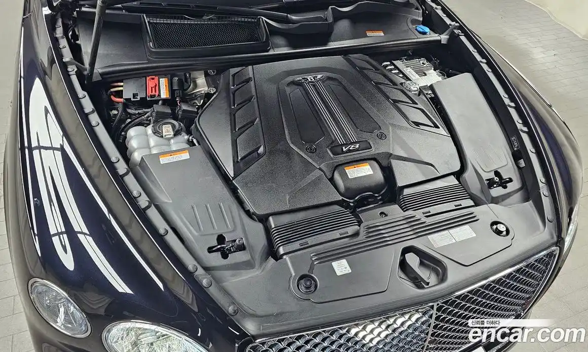 Bentley Bentayga 2023 4.0 гидро в Москве № 256626, фото 6