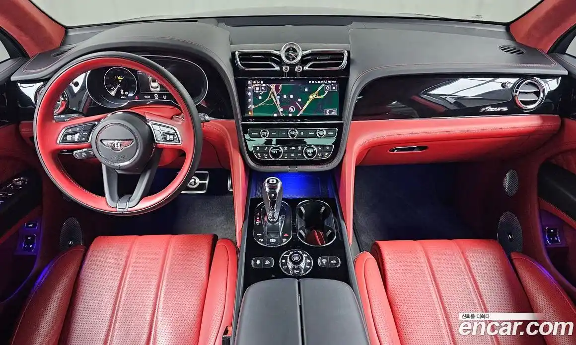 Bentley Bentayga 2023 4.0 гидро в Москве № 256626, фото 7