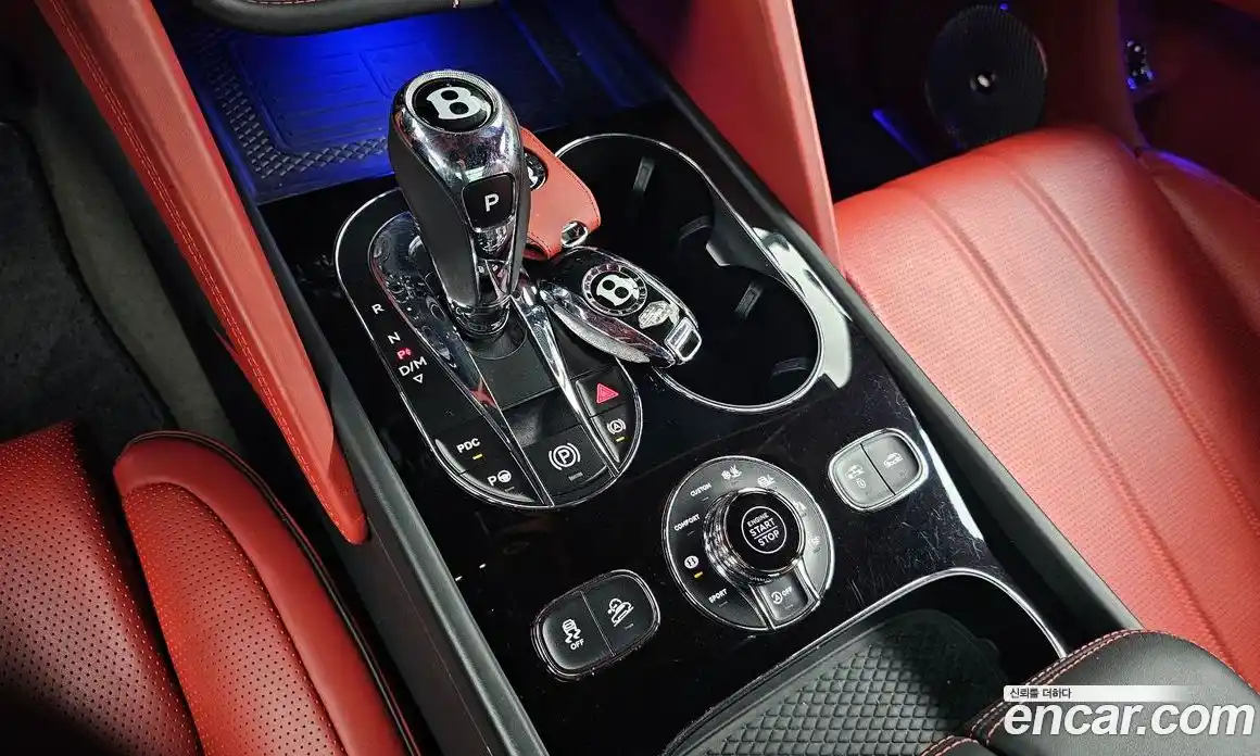 Bentley Bentayga 2023 4.0 гидро в Москве № 256626, фото 9