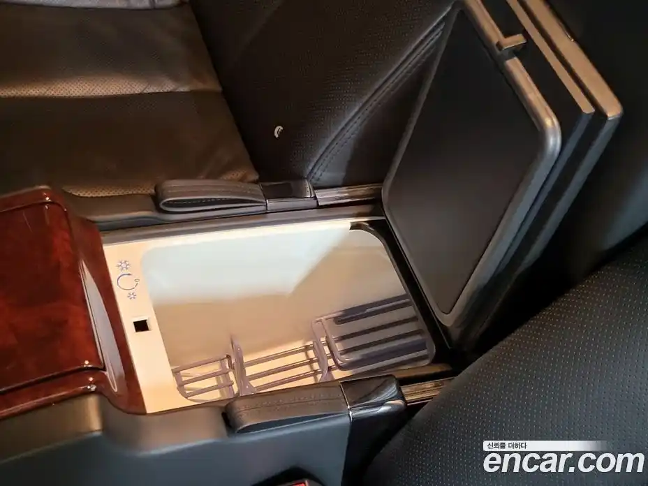 Maybach 57 2005 5.5 гидро в Москве № 256940, фото 17