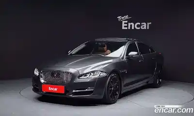 Jaguar XJ, 2019