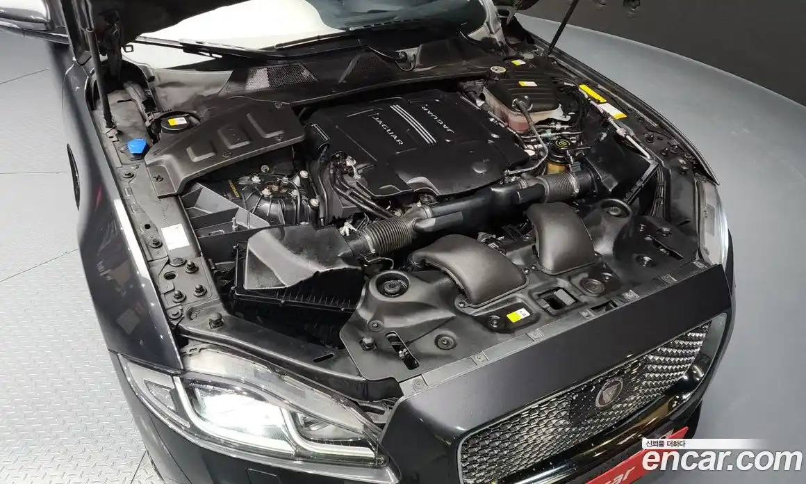 Jaguar XJ 2019 3.0 гидро в Москве № 283830, фото 6