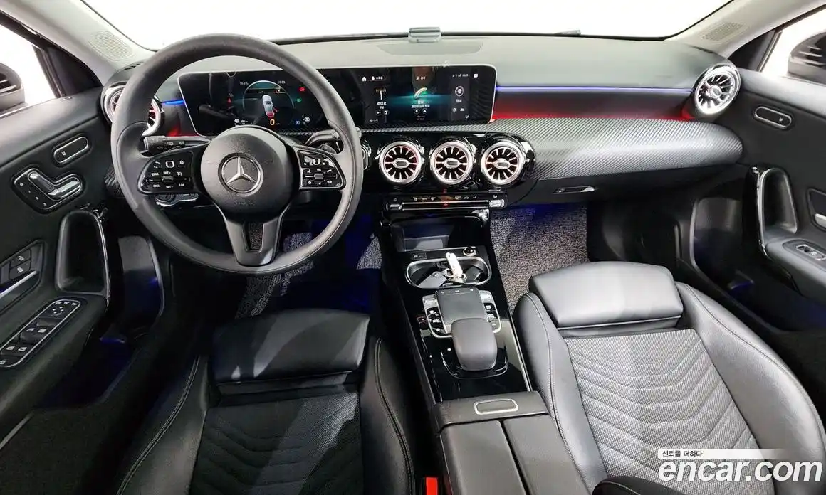 Mercedes-Benz A-Class 2019 2.0 гидро в Москве № 288033, фото 7