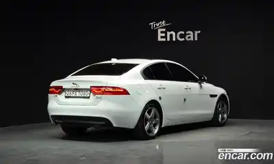 Jaguar XE 2017 2.0 гидро в Москве № 295807, миниатюра 2