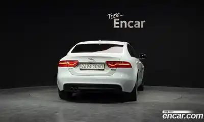 Jaguar XE 2017 2.0 гидро в Москве № 295807, миниатюра 4