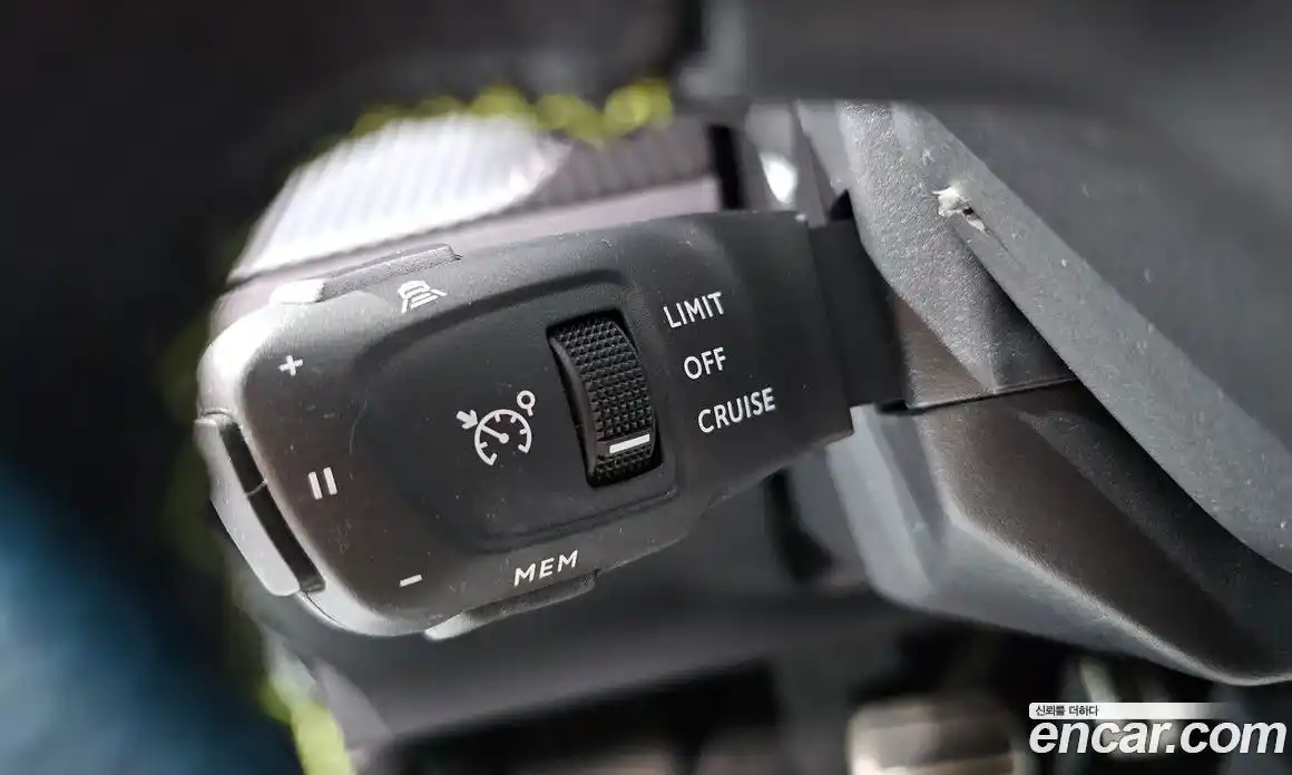 Peugeot 2008 2021 0.1 гидро в Москве № 305216, фото 17