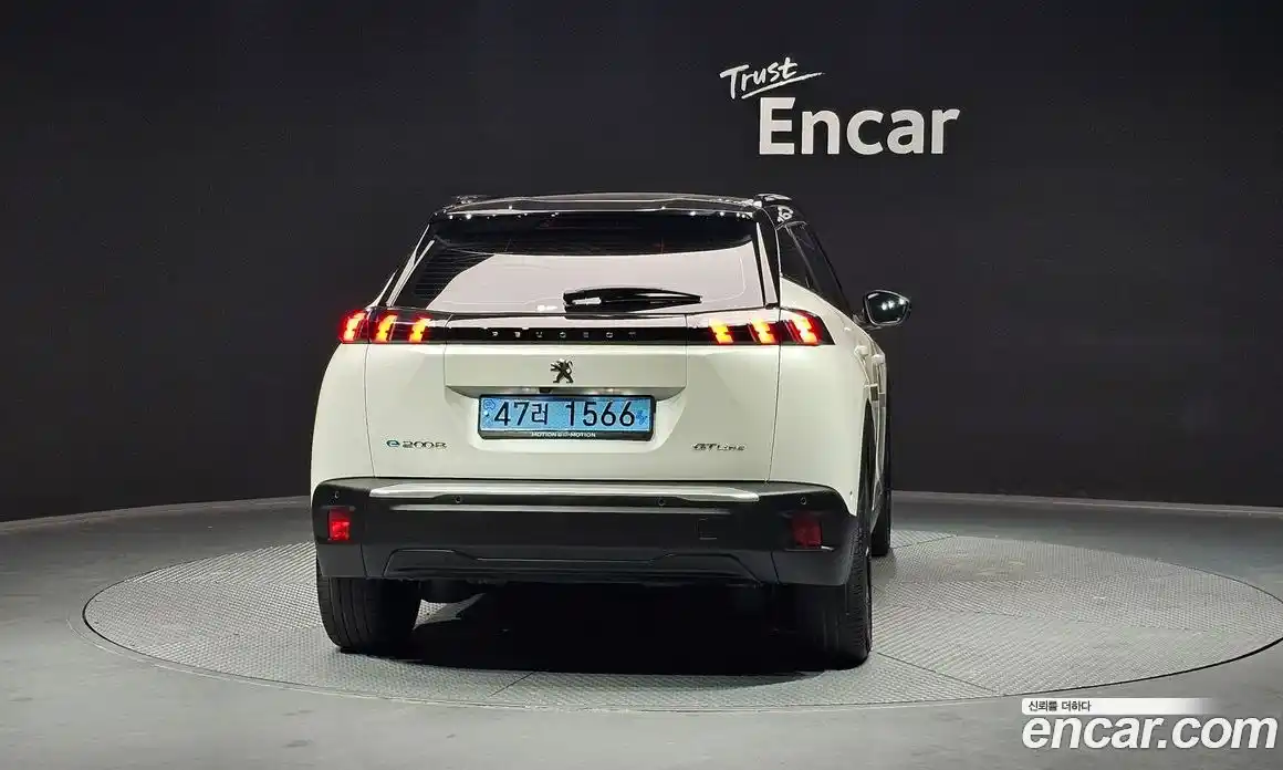 Peugeot 2008 2021 0.1 гидро в Москве № 305216, фото 4