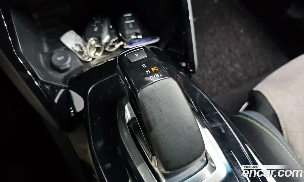 Peugeot 2008 2021 0.1 гидро в Москве № 305216, фото 9