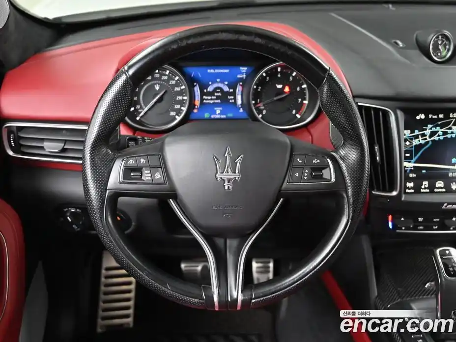 Maserati Levante 2018 3.8 гидро в Москве № 319709, фото 14