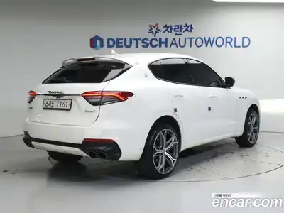 Maserati Levante 2018 3.8 гидро в Москве № 319709, миниатюра 3