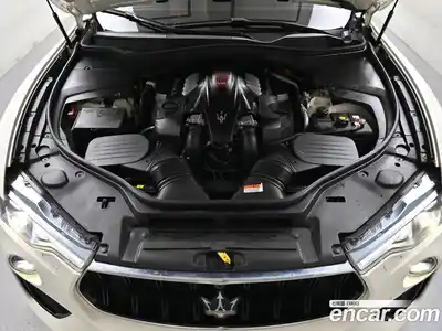 Maserati Levante 2018 3.8 гидро в Москве № 319709, миниатюра 7