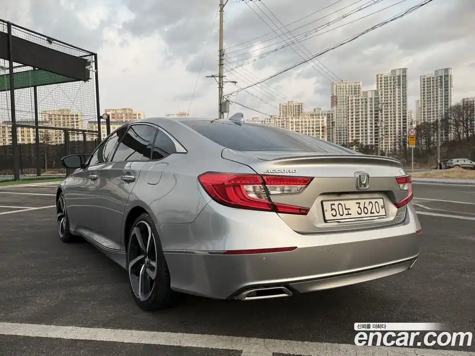Honda Accord 2018 2.0 гидро в Москве № 402597, фото 8