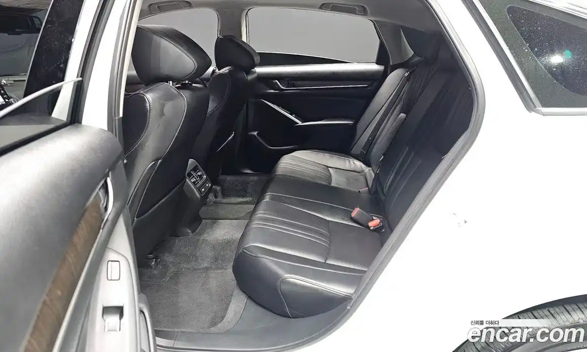 Honda Accord 2022 1.5 гидро в Москве № 473198, фото 12